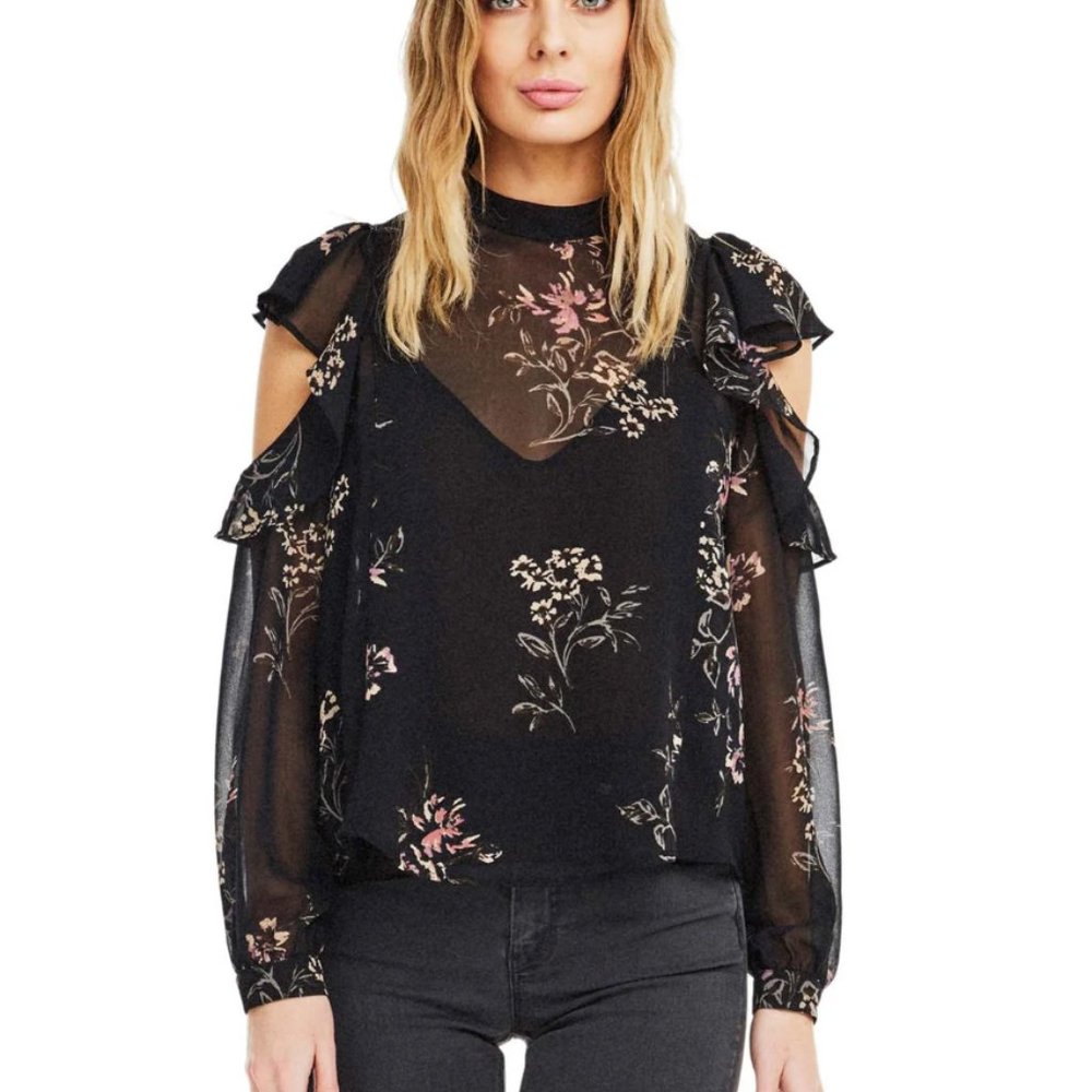 ASTR The Label Chantelle Top